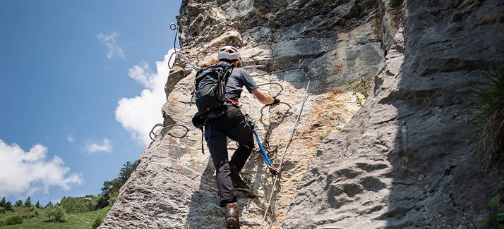 Wat is via ferrata precies en hoe begin je hiermee?