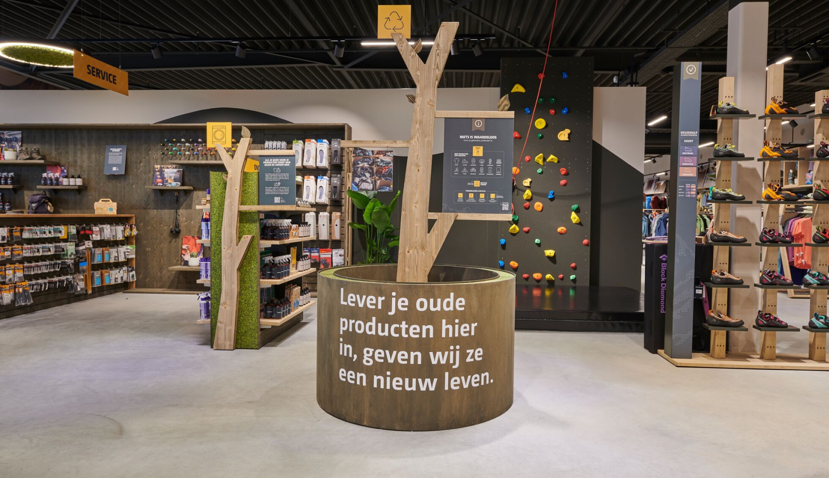 een inleverton in een Bever-winkel