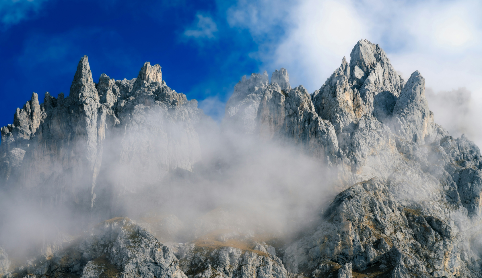 De grillige pieken van de Wilder Kaiser in Oostenrijk