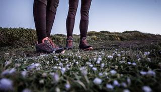 stadswandeling-nederland-herfst-wandelschoenen-hanwag